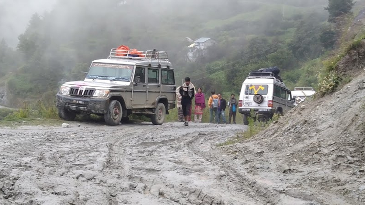 दुई दिनदेखि बन्द भएको जुम्ला-नाग्म सडक खुल्यो